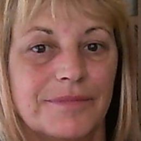 Meet your Posher, Danielle - Picture 1 of 1